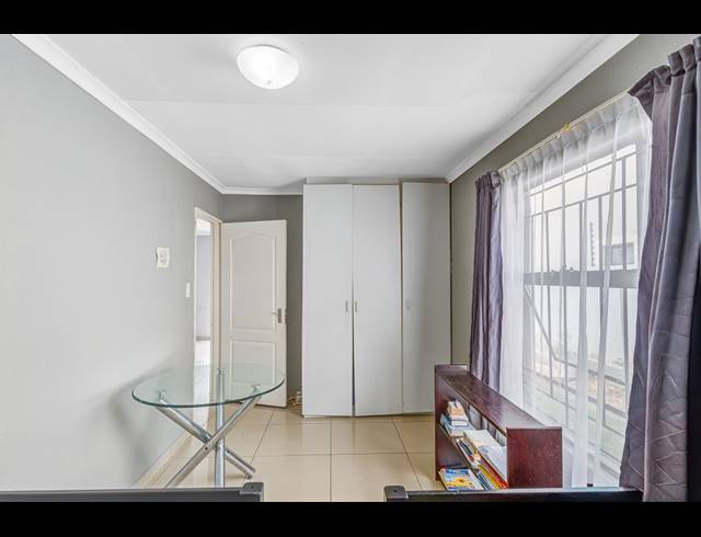 4 BEDROOM FREEHOLD FOR SALE IN COSMO CITY